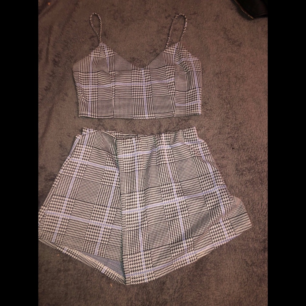 Two piece outfit !